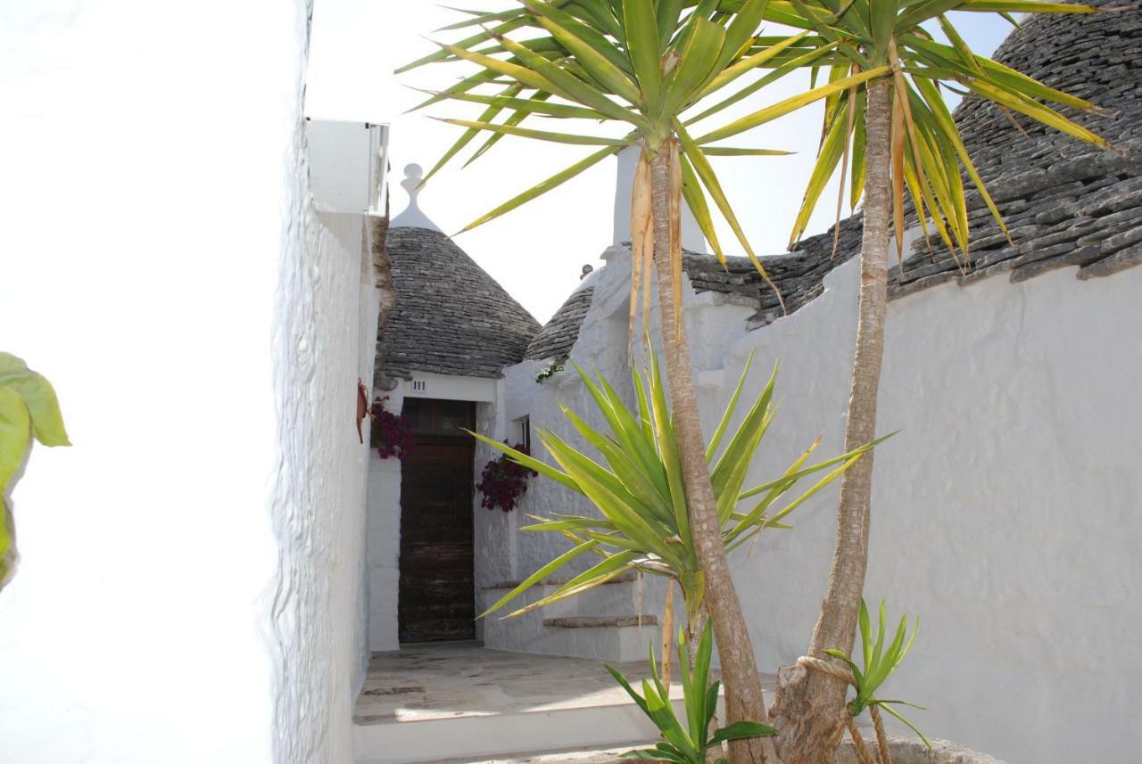Trulli Aria Di Casa Apartment Alberobello Luaran gambar